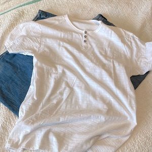 BKE mens 3 button tee
